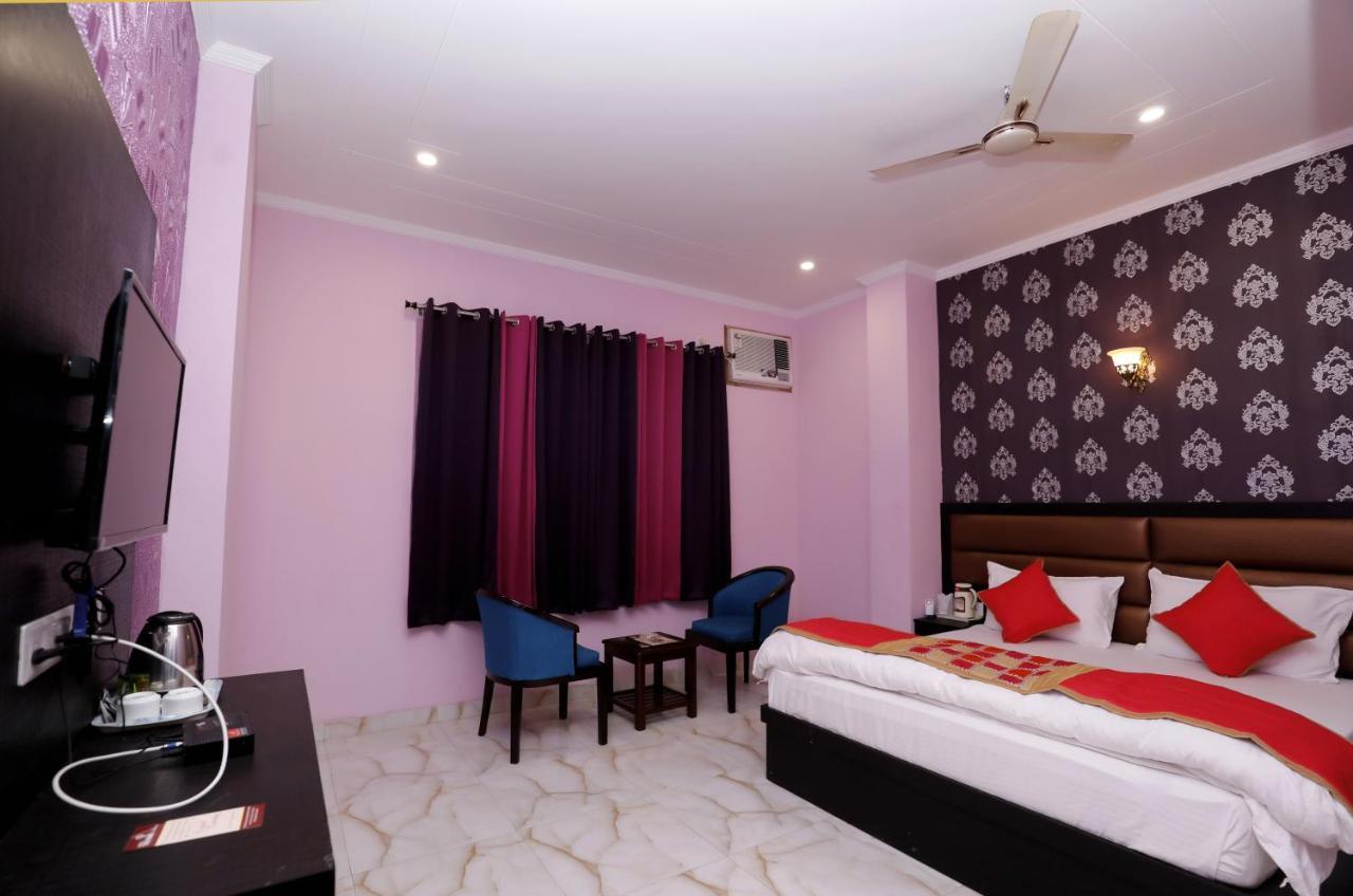 The Park Presidency Hotel Bareilly Ngoại thất bức ảnh