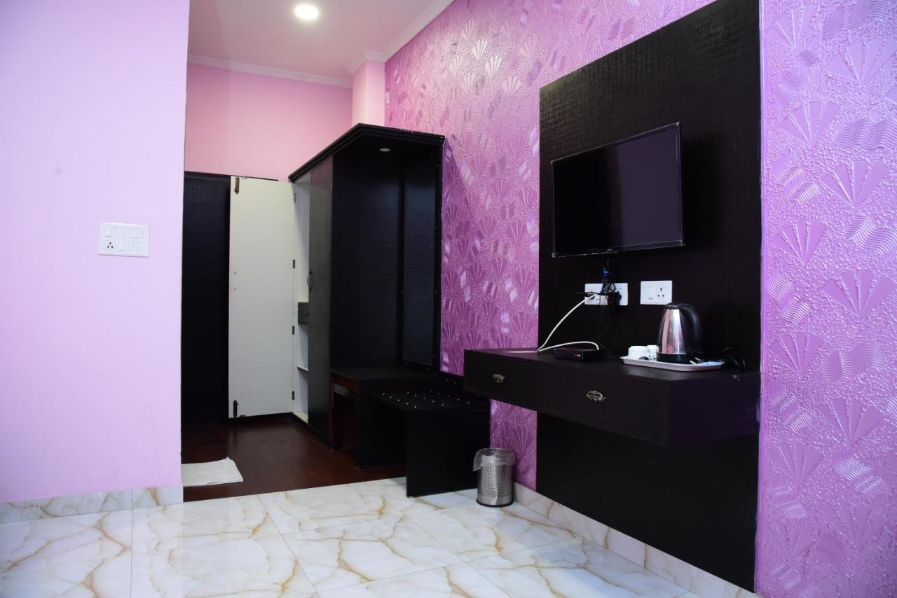 The Park Presidency Hotel Bareilly Ngoại thất bức ảnh