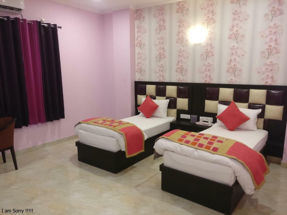 The Park Presidency Hotel Bareilly Ngoại thất bức ảnh